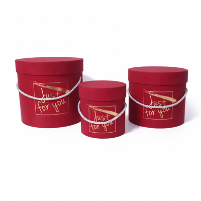Set 3 cutii cilindru din carton cu print auriu, culoare roșu - ROC 5270