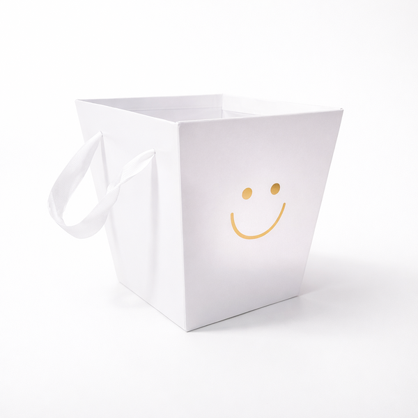 Cutie decorativă din carton cu print auriu, culoare alb - ROC 5812