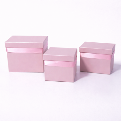Set 3 cutii pătrate din carton, culoare roz - ROC 906